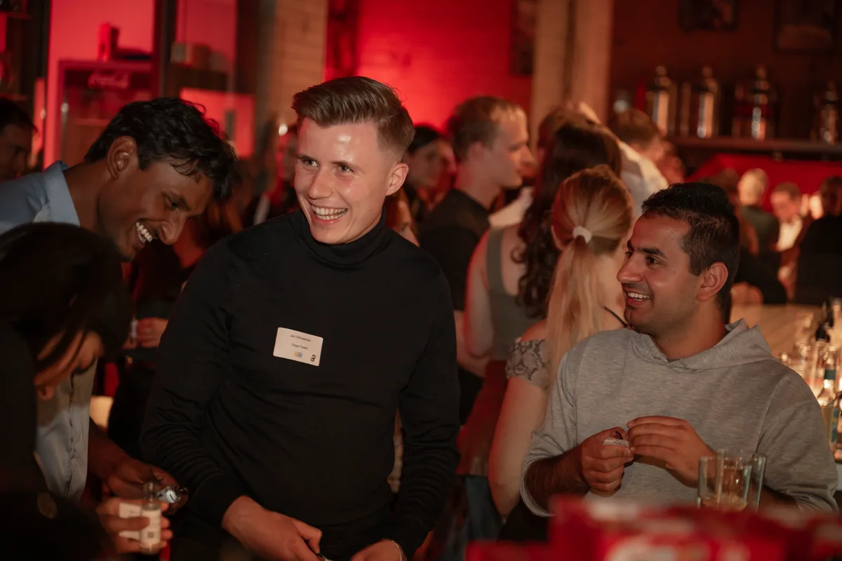 Teilnehmer:innen beim GUF-Abend in Berlin